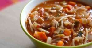 minestrone soup with chicken