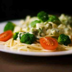 chicken brocolli alfredo pasta